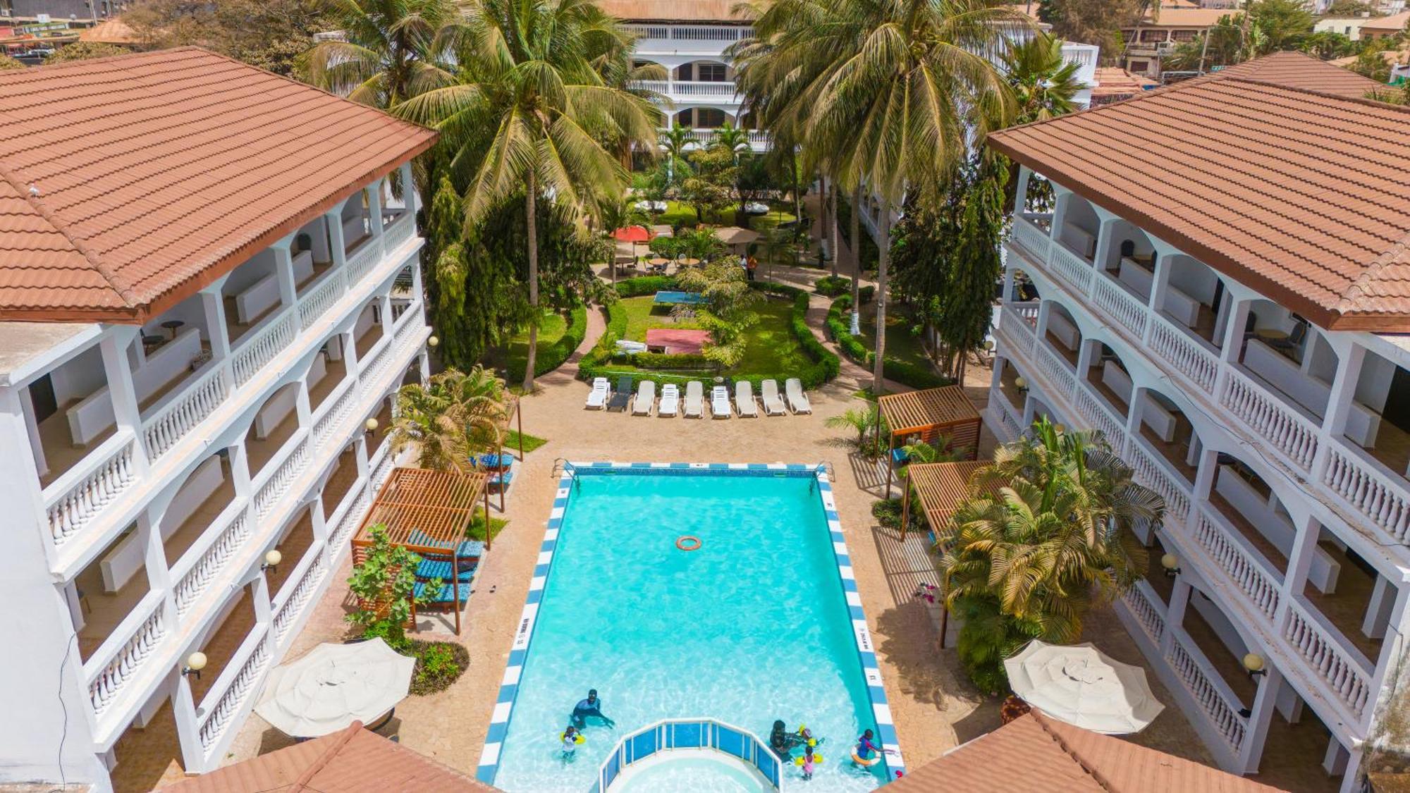 Sarges Hotel Serekunda Kültér fotó