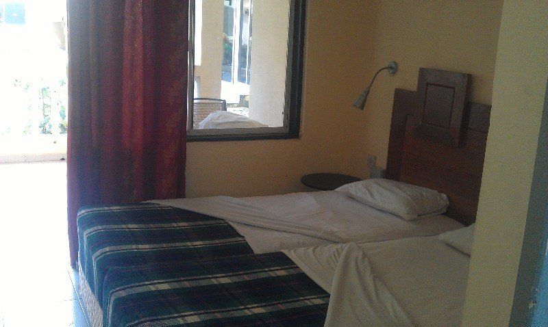 Sarges Hotel Serekunda Kültér fotó
